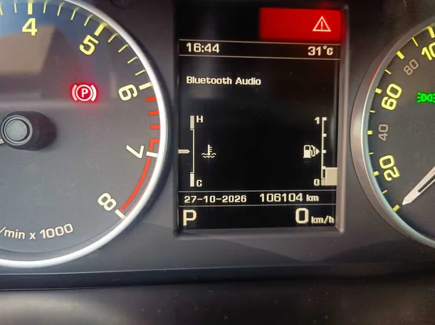 Car image 30