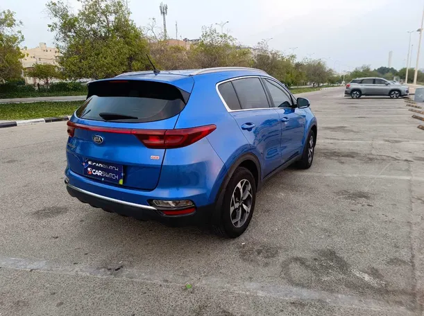 Car image 5