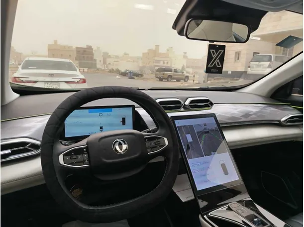 Car image 28