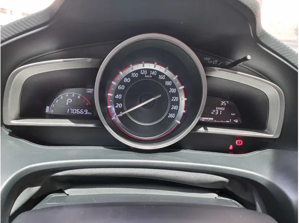 Car image 26