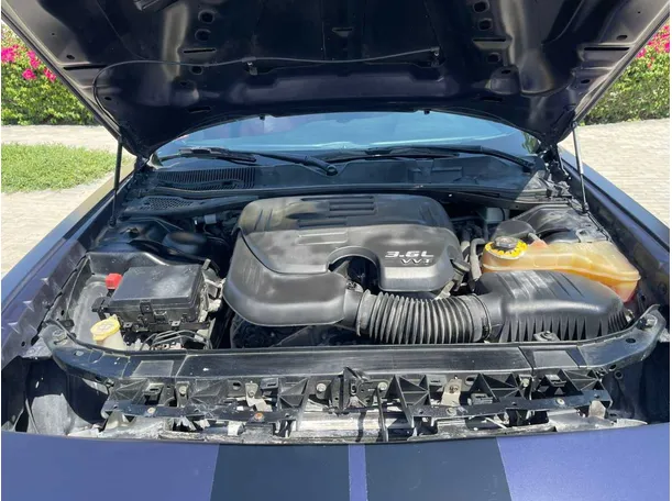 Car image 25