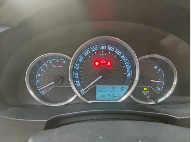 Car image 26