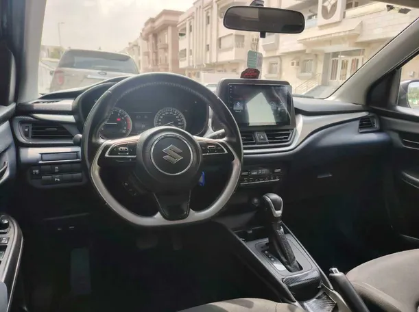 Car image 26