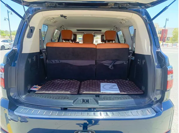 Car image 32