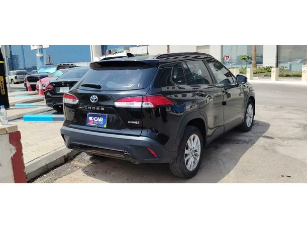 Car image 5