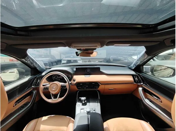 Car image 23