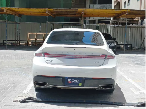 Car image 6