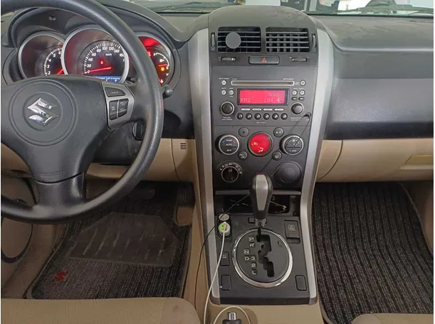 Car image 16