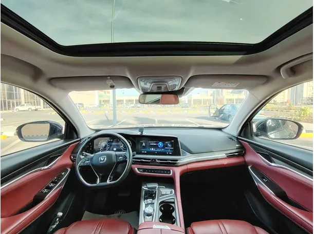 Car image 16