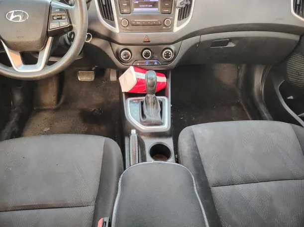 Car image 24