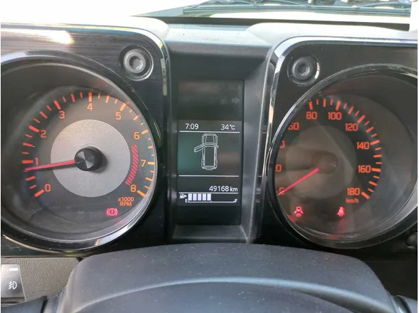 Car image 18