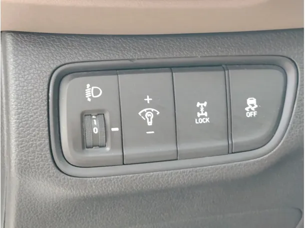 Car image 29