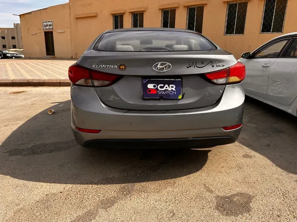 Car image 6