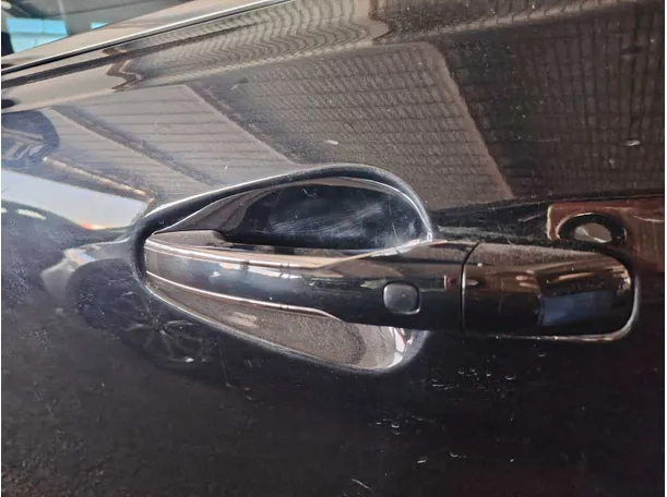 Car image 28
