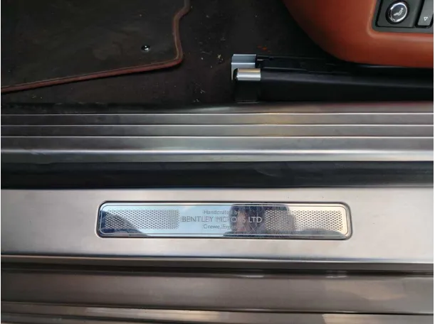 Car image 36