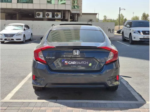 Car image 6