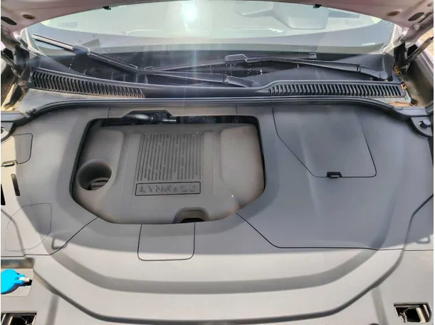 Car image 45