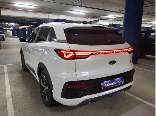 Car image 7