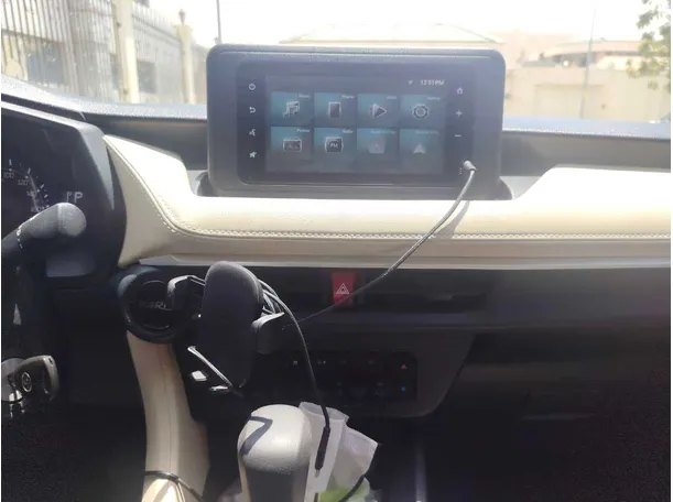 Car image 21