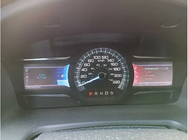 Car image 23
