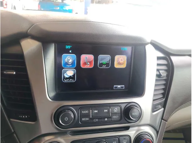 Car image 19