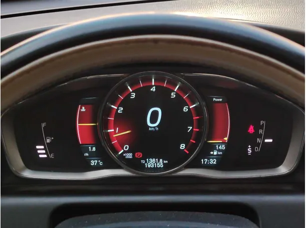Car image 24