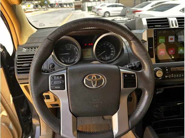 Car image 19
