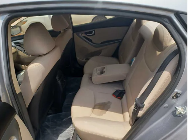 Car image 15