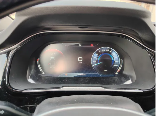 Car image 18