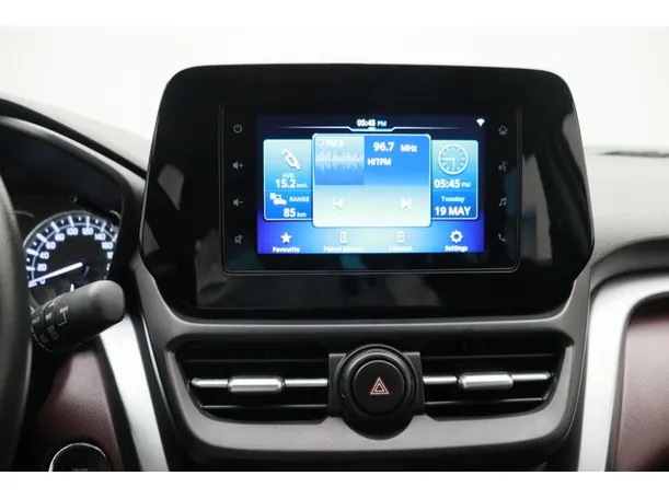 Car image 5