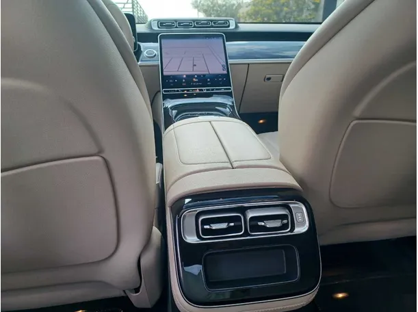 Car image 22