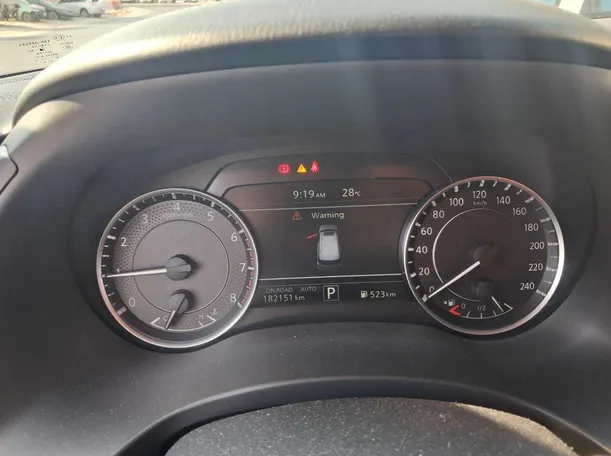 Car image 20