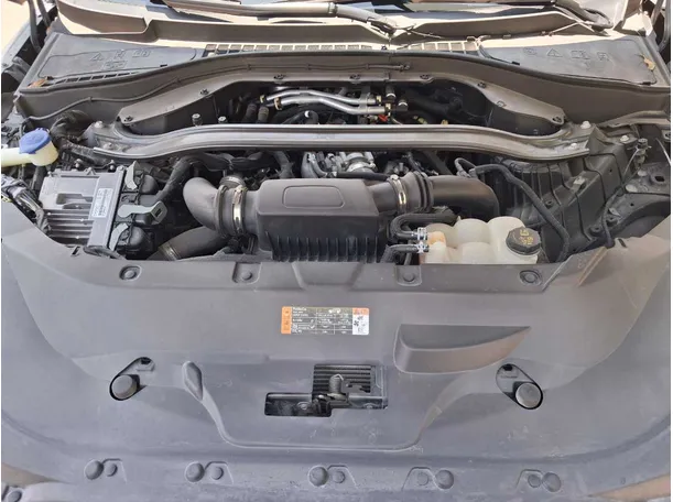 Car image 21