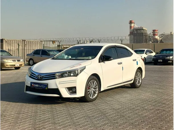 2014 تويوتا كورولا في الإمارات