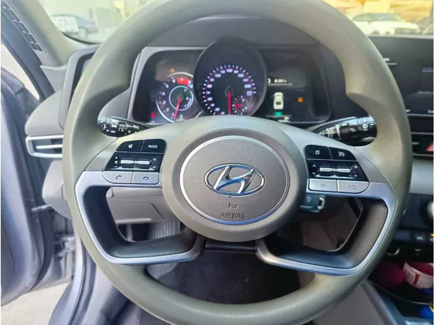 Car image 24