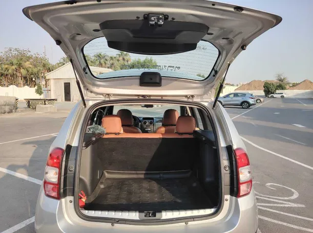 Car image 23