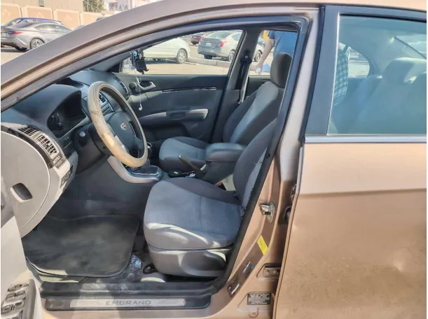 Car image 11