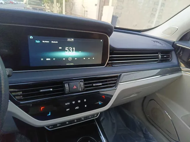 Car image 22