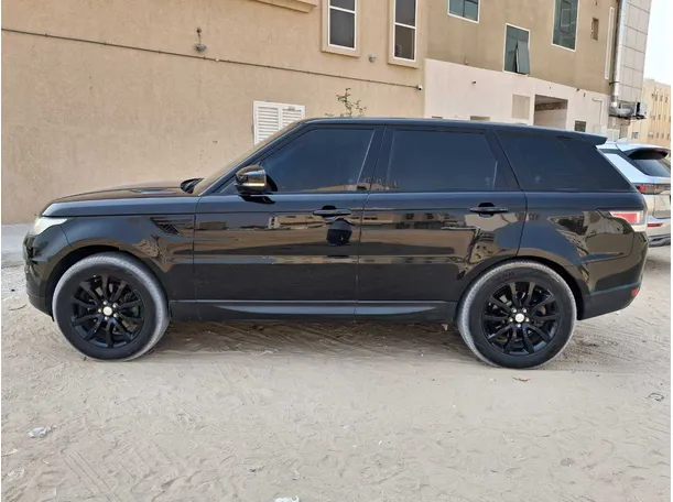 Car image 8