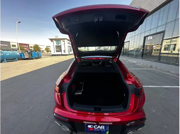 Car image 25