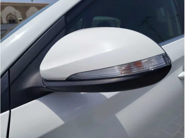 Car image 26