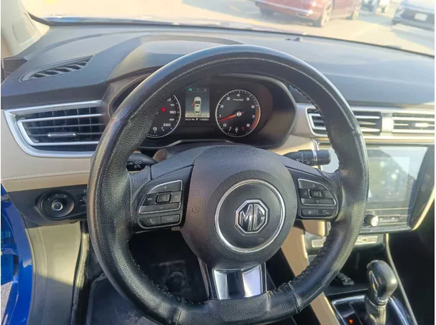 Car image 24