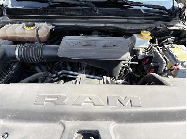 Car image 30