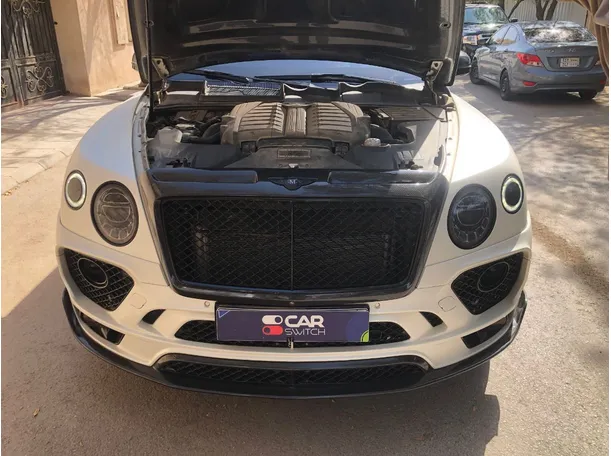 Car image 25