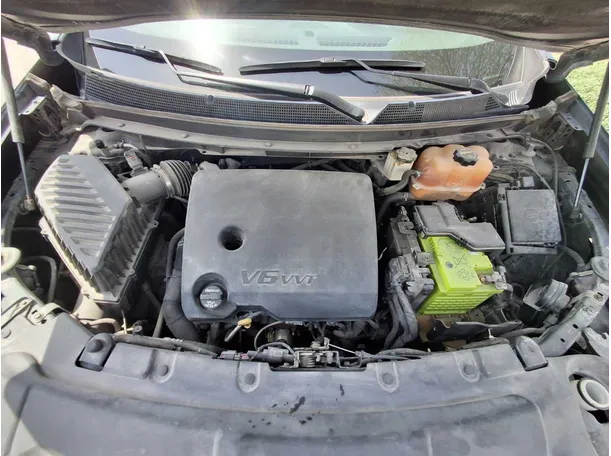 Car image 21