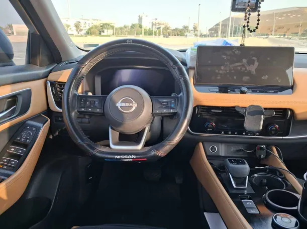 Car image 19