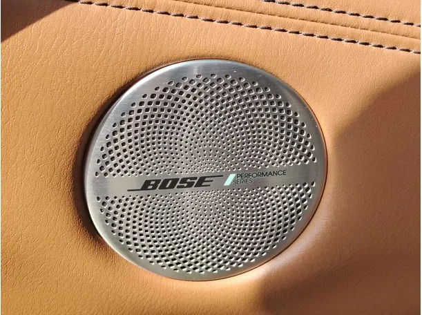 Car image 37