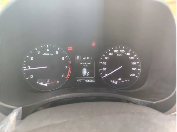 Car image 23