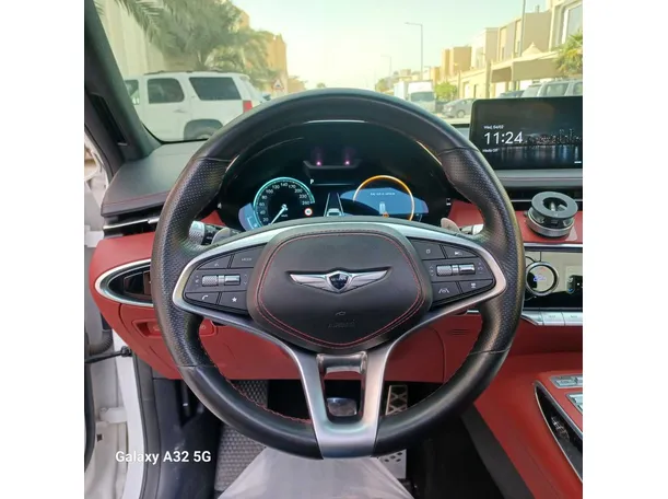 Car image 24
