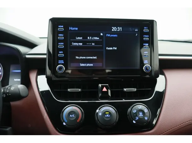 Car image 5